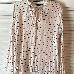 Lips 👄 blouse - long sleeve ! Super cute size small